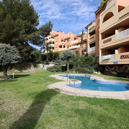 Luxury 2 Bed Freeview Tv Wi *