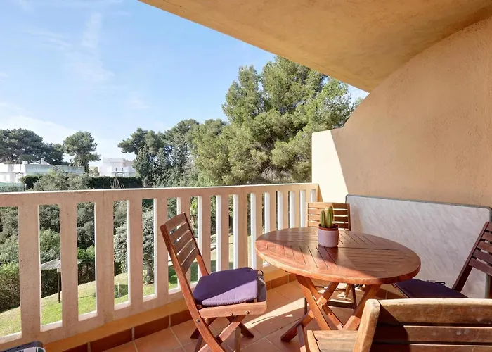 Luxury 2 Bed Freeview Tv Wi